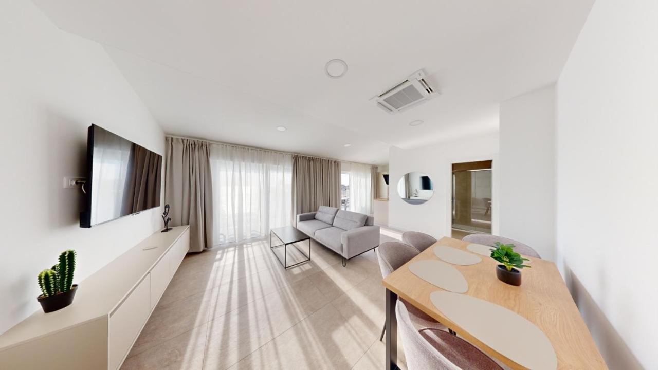 אומאג Calypso Residence מראה חיצוני תמונה