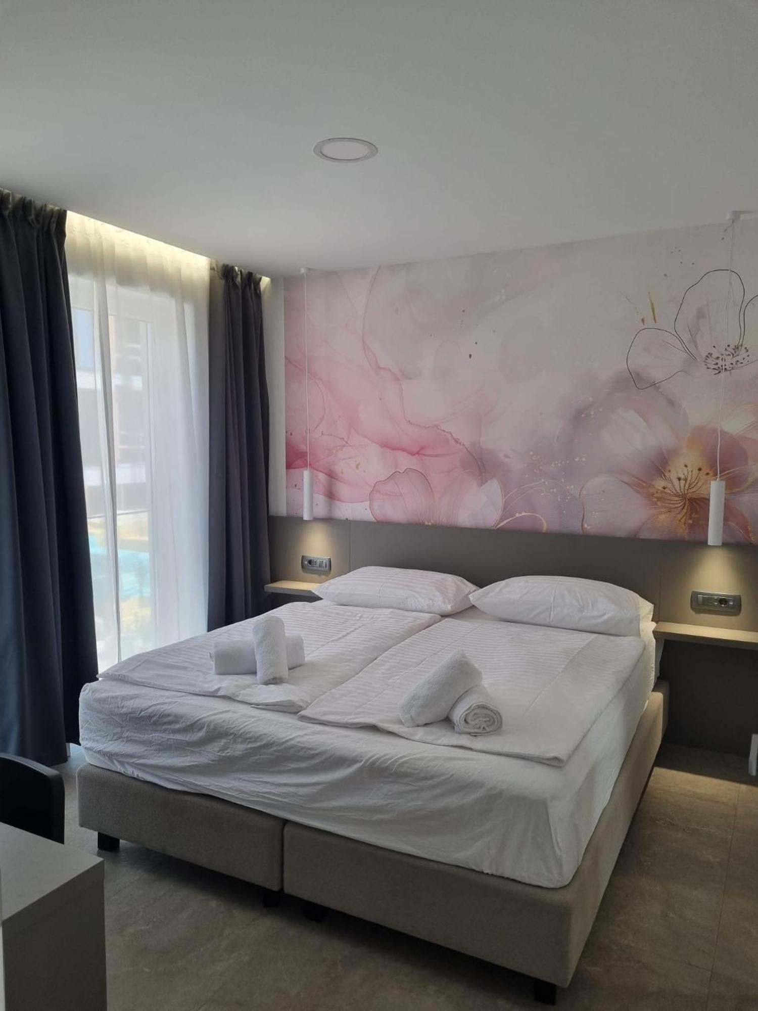 אומאג Calypso Residence מראה חיצוני תמונה